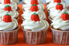 fresh pumpkin and white chocolate cupcakes