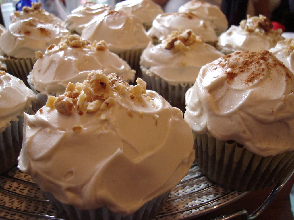 spice cupcakes with golden cream cheese frosting