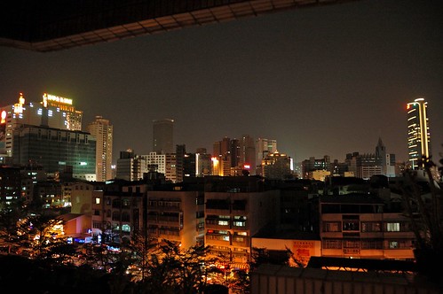 窗外的城市夜光