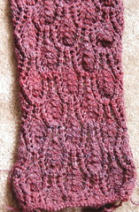 Cranberry Trellis Leaf scarf