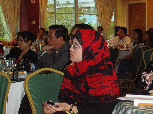 KM Singapore 2006 - Haryati Bte Hassan (MUIS) | Flickr - Photo Sharing ...