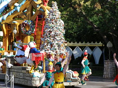 Disneyland in December (17)