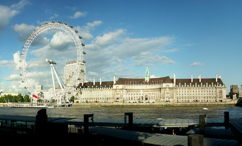 View of the London Eye and London Aquarium from Westminster Pier