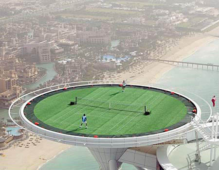Tennis_court_Burj_Al_Arab_hotel