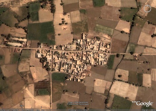 Pakistan, Punjab Province Village (31.585121N 74.507632E)