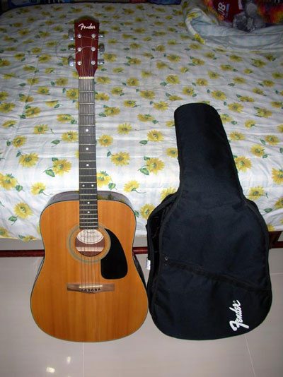 Fender-DG-Acoustic-2