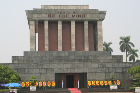 mausolee-Ho-Chi-Minh