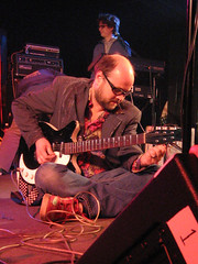 Lead singer/guitarist Robert Schneider