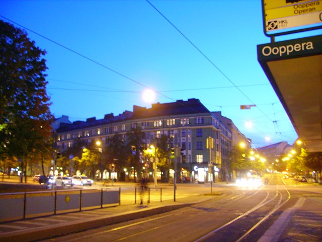 the opera tramstop
