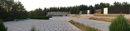A random deserted square/monument/gathering place in the hills of Dushanbe, Tajikistan / ドウシャンベ市の近くにある広場(タジキスタン)