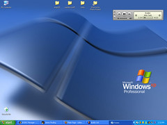 Clean W-xp Desktop