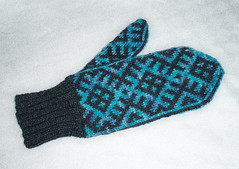 mostly mittens tumppu 5