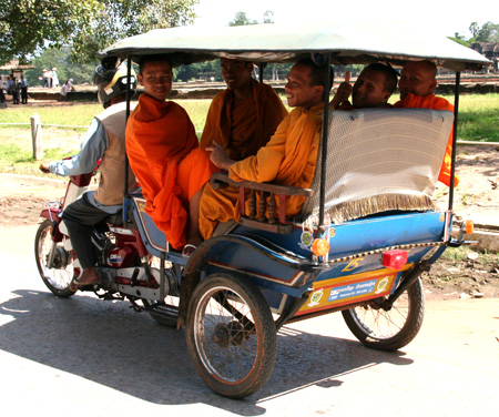 moines-tuktuk