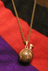 Halsband med ripa från KalevalaKoru.
