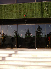 Porta principal do Centro Comercial Palmeiras