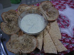 breads + cheese dip (by kapsi)