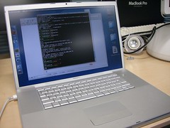 Mac Book Pro 17inch in lab