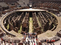 Dalam Colosseum, Rome, Italy