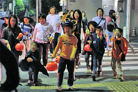 Azabu Halloween 2006-02