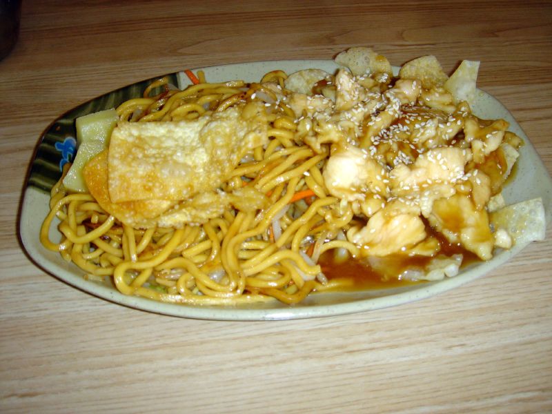 Sesame Chicken with Chow Mein