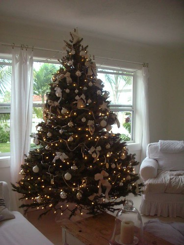 Mom's all white christmas tree