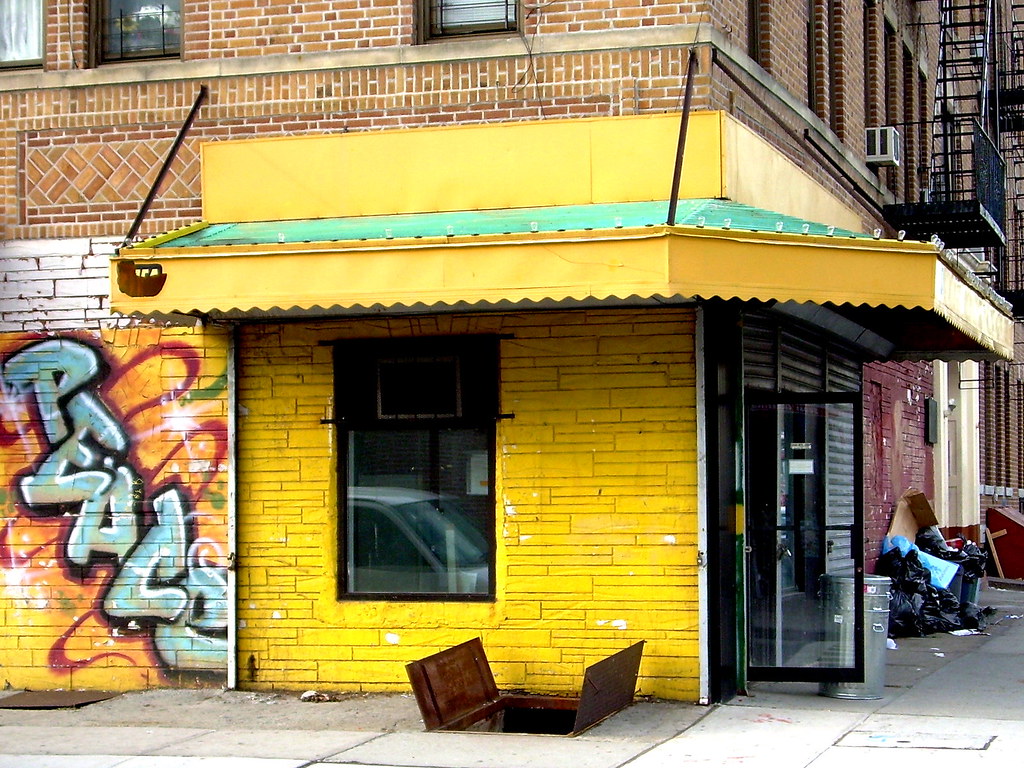 yellow corner, east new york
