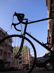 bike to work everyday (by 小帽(Hat))