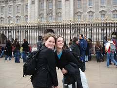 Lisa and Kim at Buckingham Palace