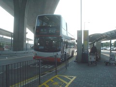 08.赤臘角機場的巴士站