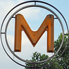 sign metro M