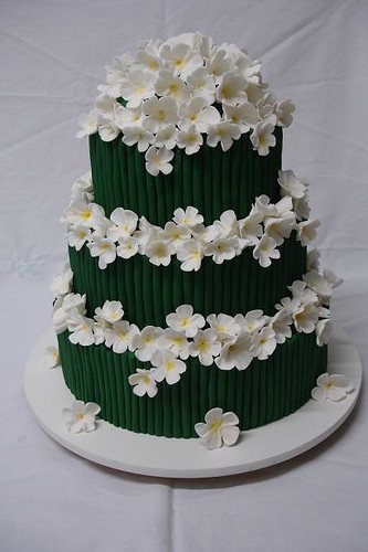Uploaded by Ded 39s Tags flowers wedding cake magazine bride sweet paste 