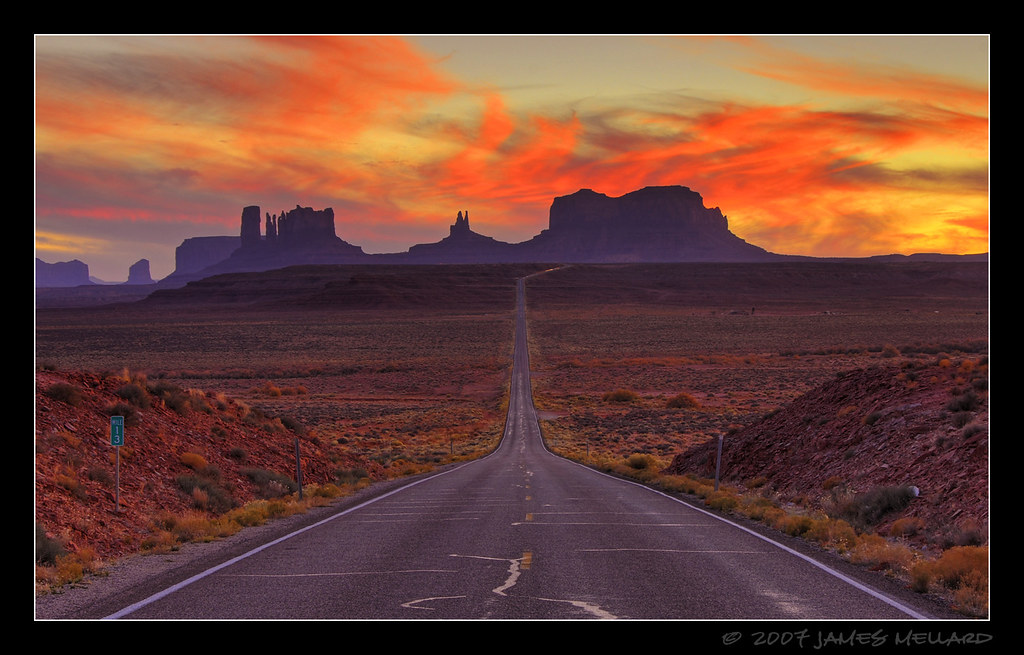 Monument Valley Sunset @ Mile Marker 13