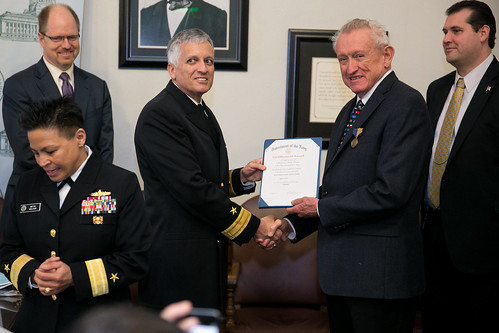 Ralph Munroe receives award from the Navy