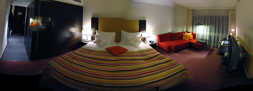 Four Points Sheraton hotel room [autostitch]