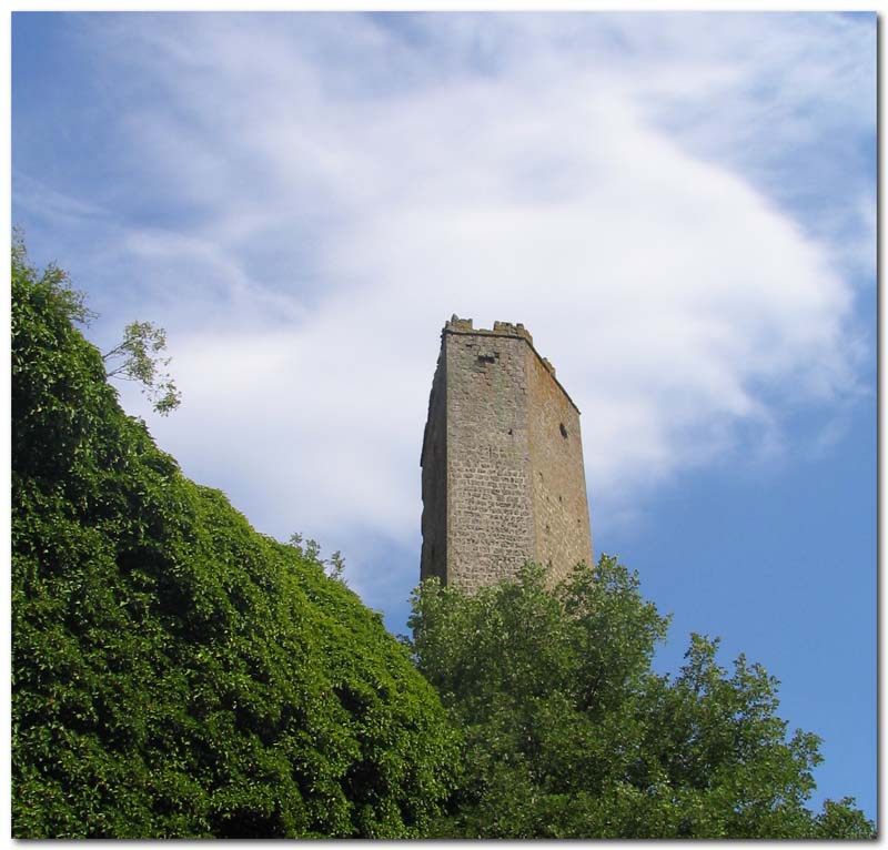 la torre medievale di Pasolini a Chia