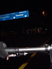PDX Airport bike path (at 5AM!)