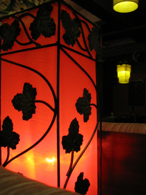 Lamp at Khrua Thai
