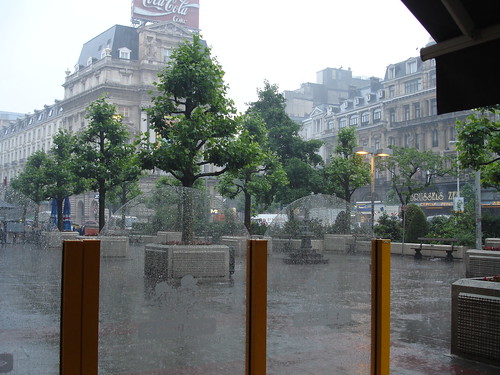 Bruxelas A chuva, depois da canícula