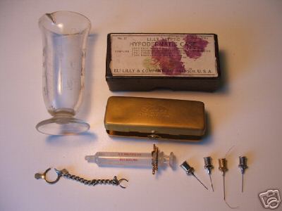 antique syringes