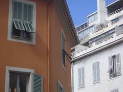 049interesting shutters in Nice