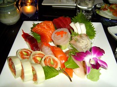 sushi/sashimi combo