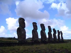 7 Moai
