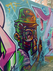graffiti ... máscara anti gas