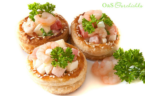 Валованы с салатом из креветок | Volauvenеs with shrimp salad