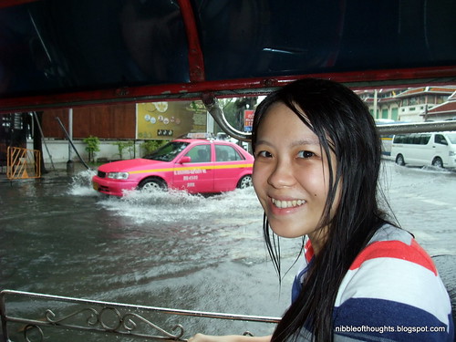 tuk tuk bangkok flooded