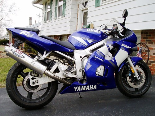 2001 Yamaha YZFR600