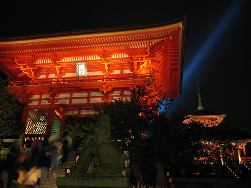 清水寺 Kiyomizu-dera instantly populated