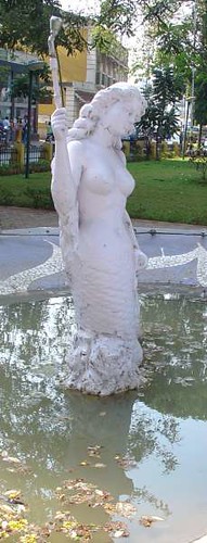 Showerhead mermaid
