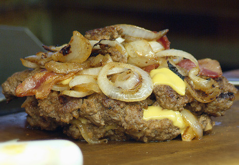Ghetto burger - before bun