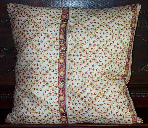 TPillow1Back